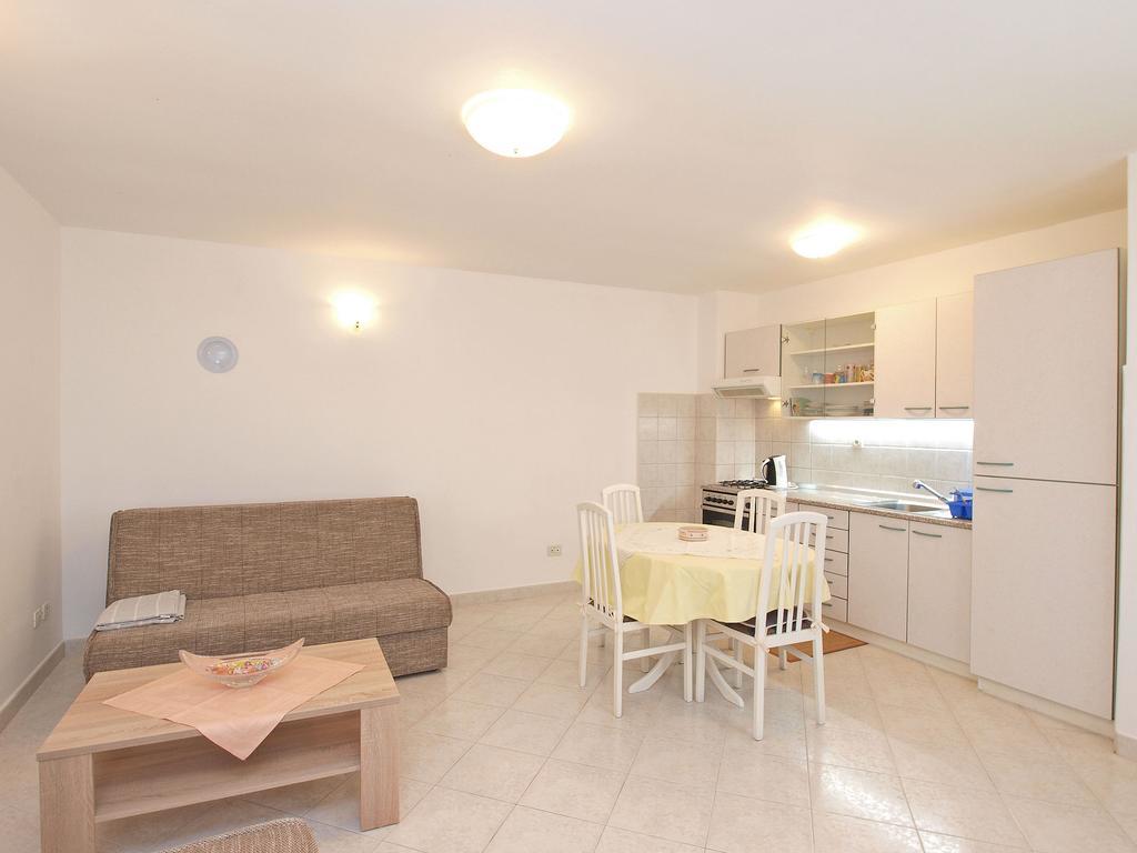 Apartments Milan 1457 Ρόβινι Εξωτερικό φωτογραφία