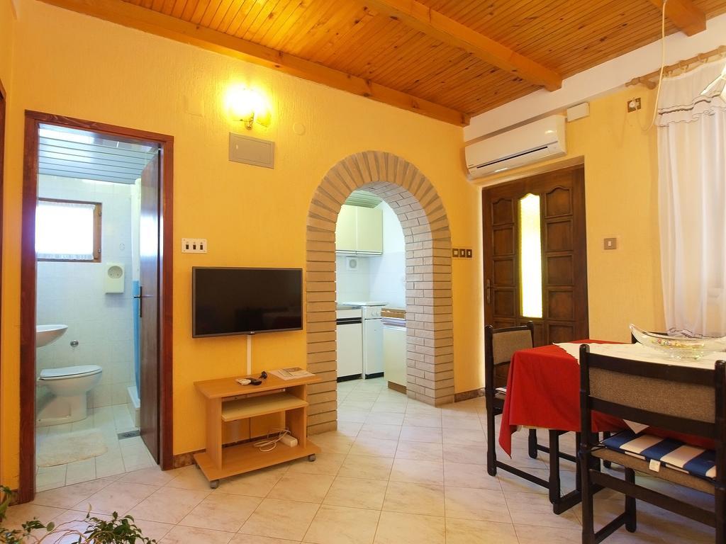 Apartments Milan 1457 Ρόβινι Εξωτερικό φωτογραφία