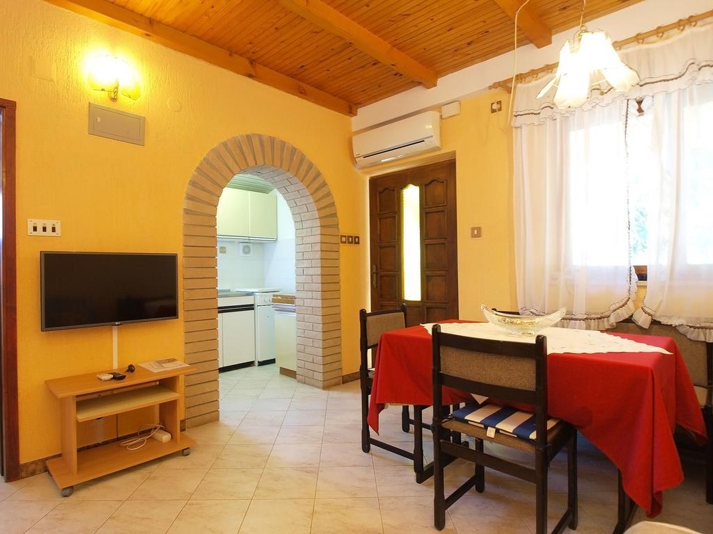 Apartments Milan 1457 Ρόβινι Εξωτερικό φωτογραφία